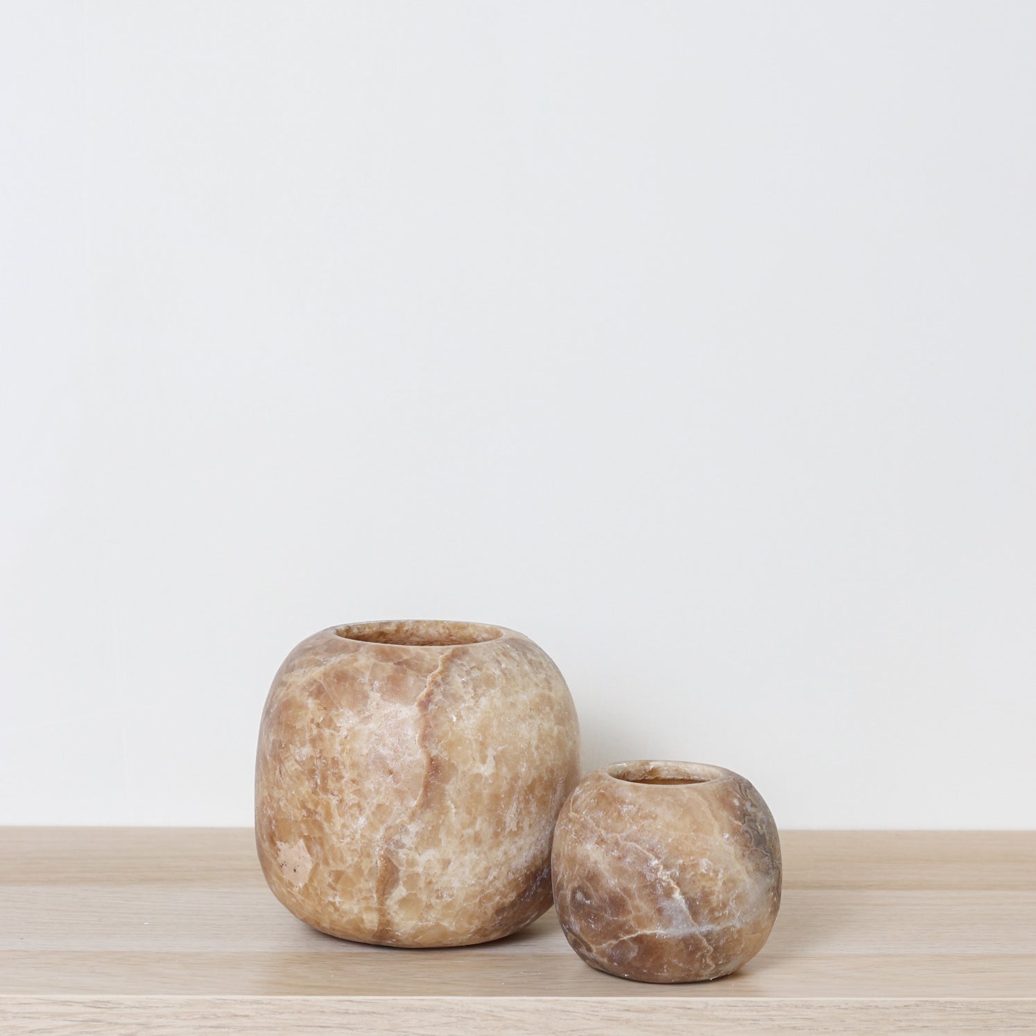 Kant en klare bruine Alabaster sets
