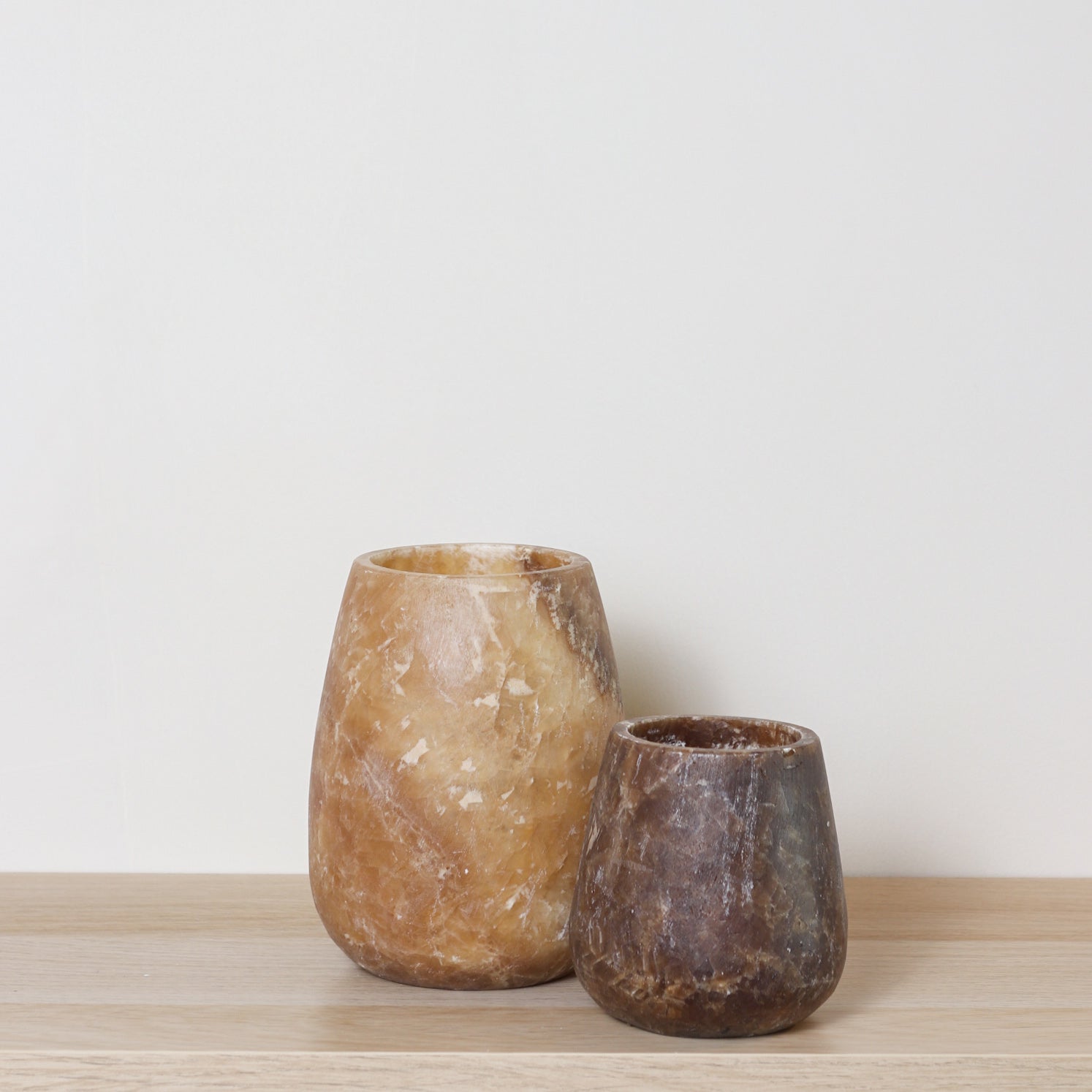 Kant en klare bruine Alabaster sets