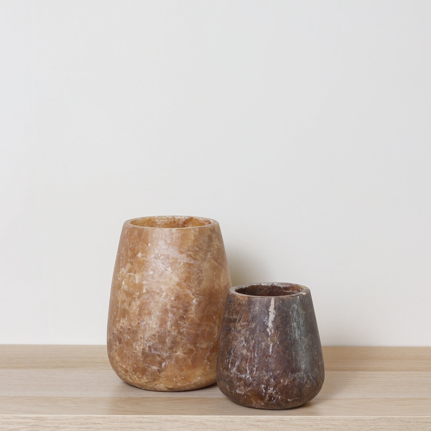 Kant en klare bruine Alabaster sets