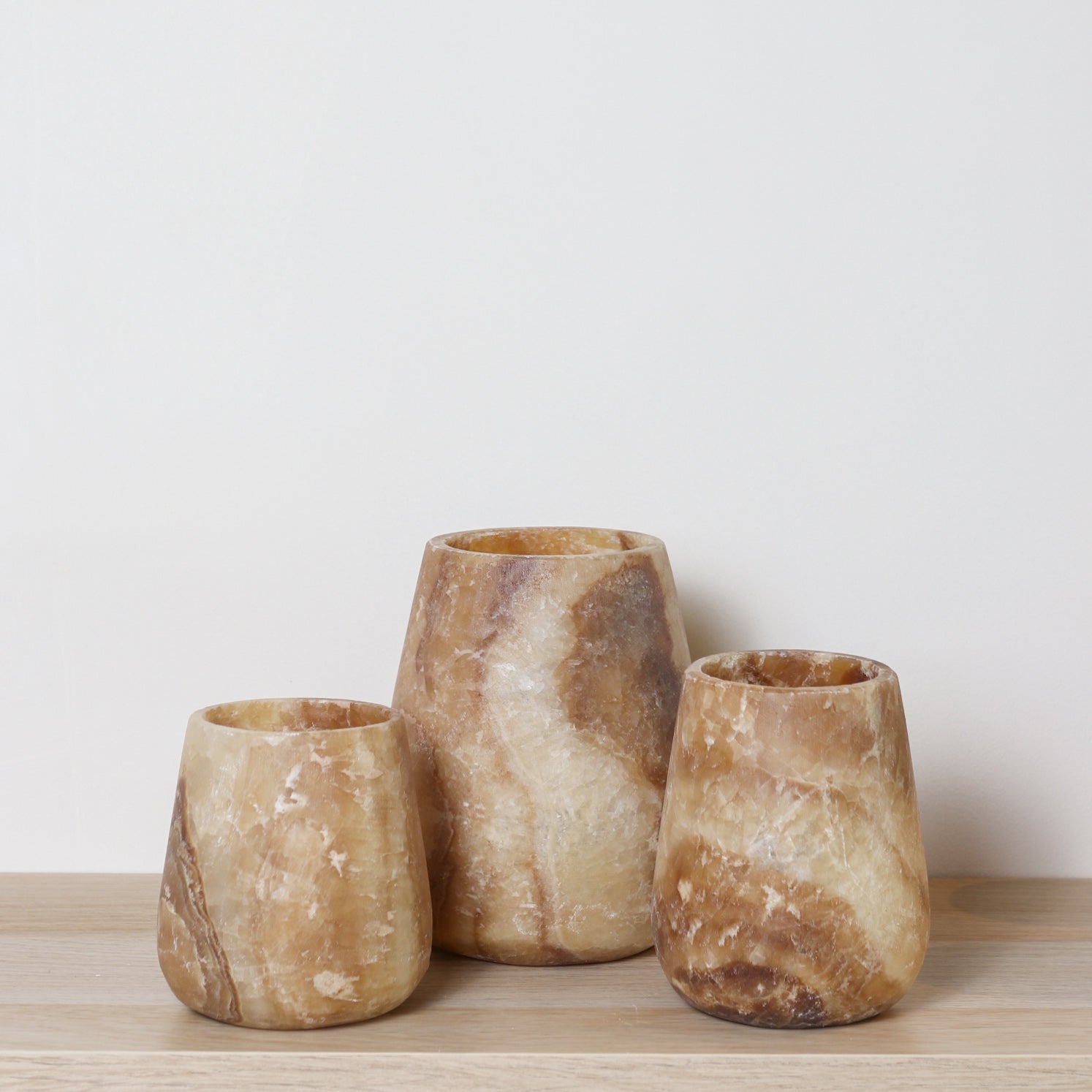 Kant en klare bruine Alabaster sets