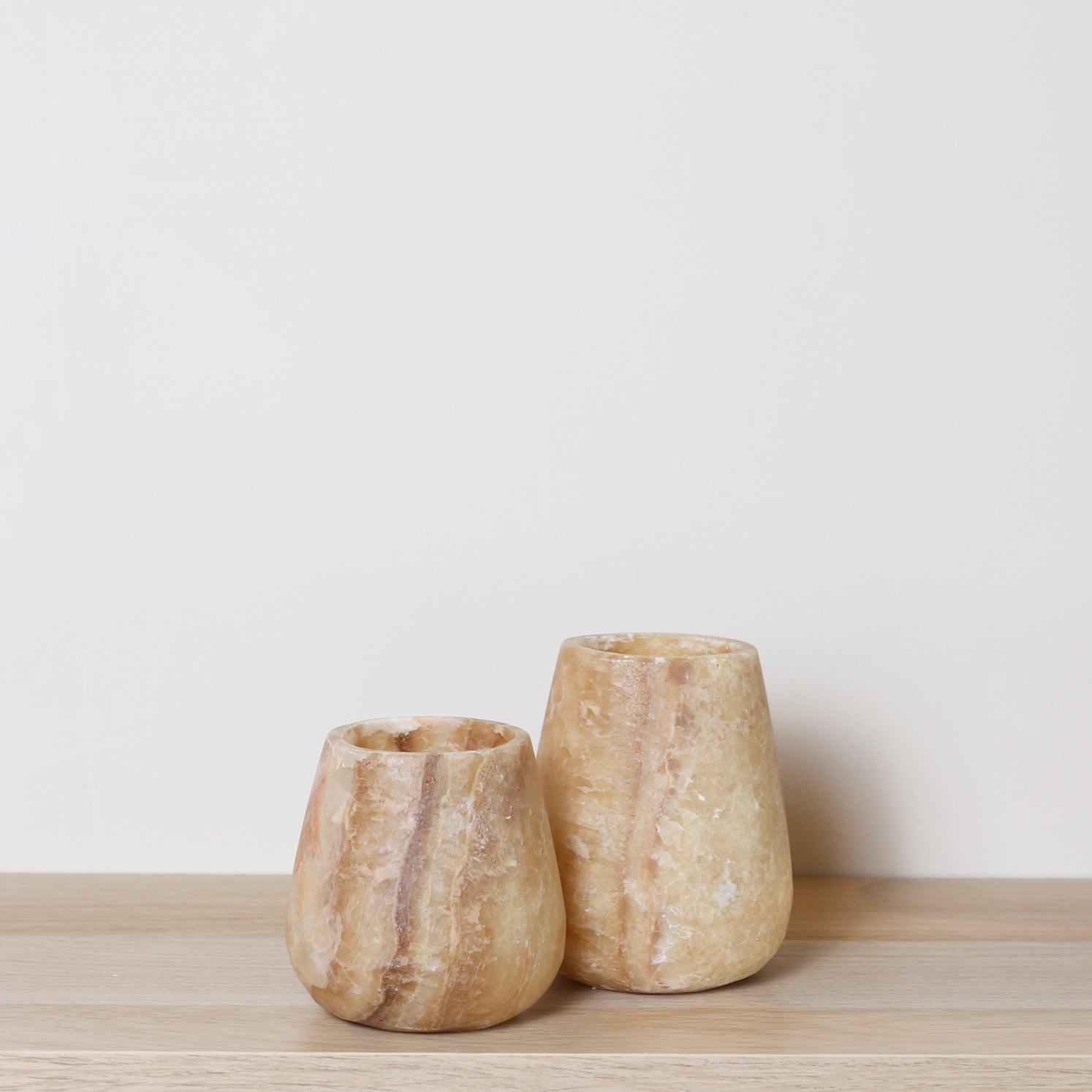 Kant en klare bruine Alabaster sets