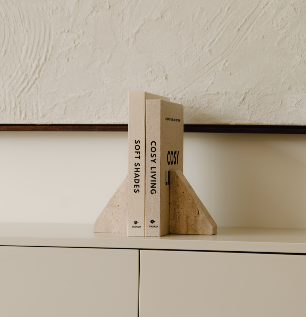 Aardewerk ornament / boekensteun
