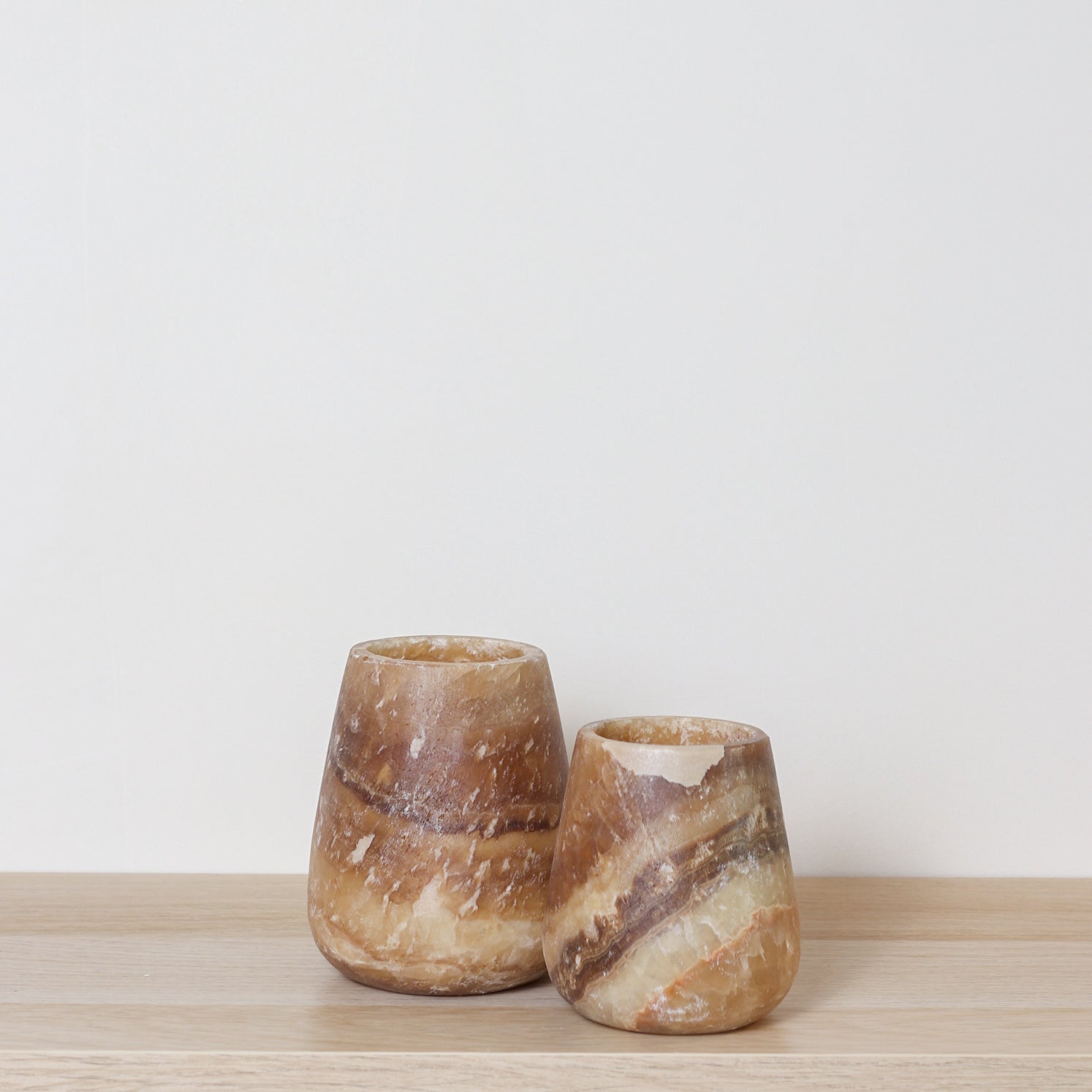 Kant en klare bruine Alabaster sets