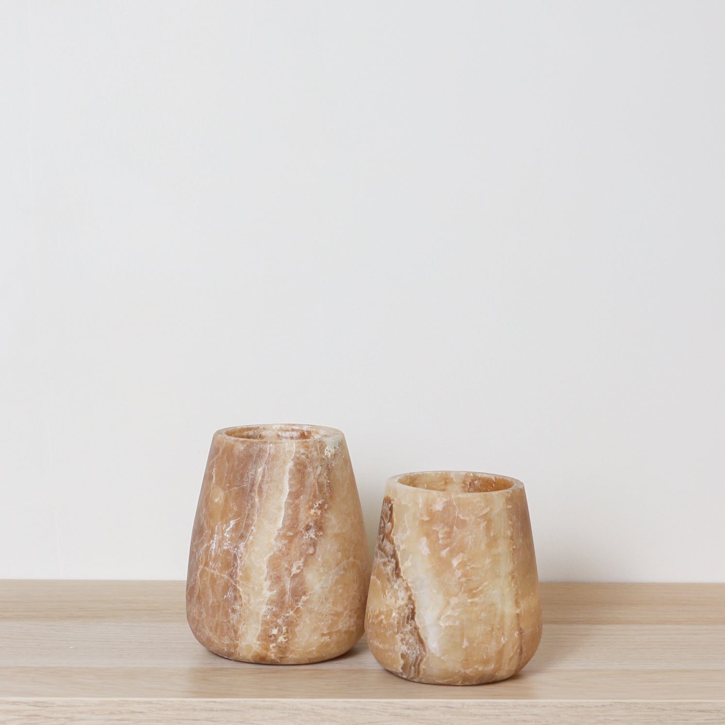 Kant en klare bruine Alabaster sets