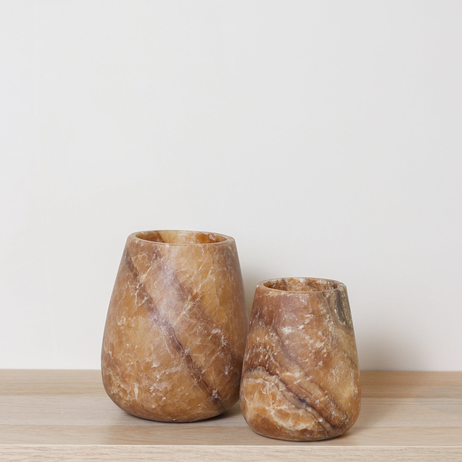 Kant en klare bruine Alabaster sets
