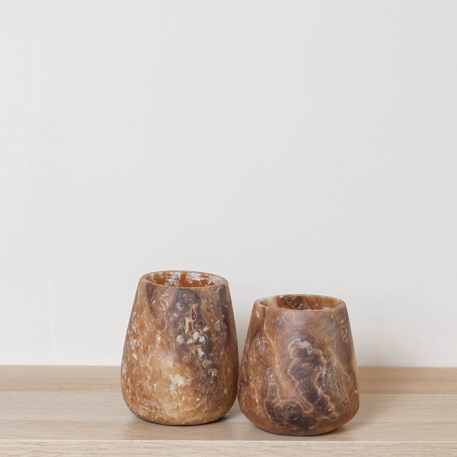 Kant en klare bruine Alabaster sets