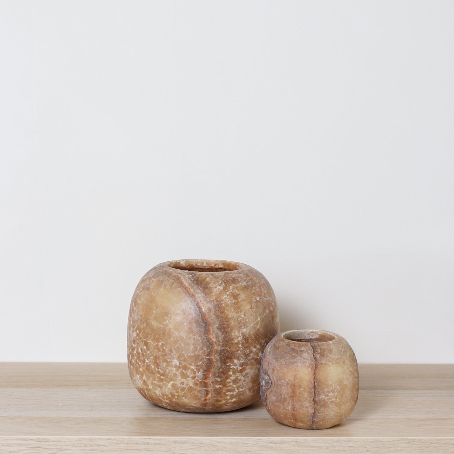 Kant en klare bruine Alabaster sets