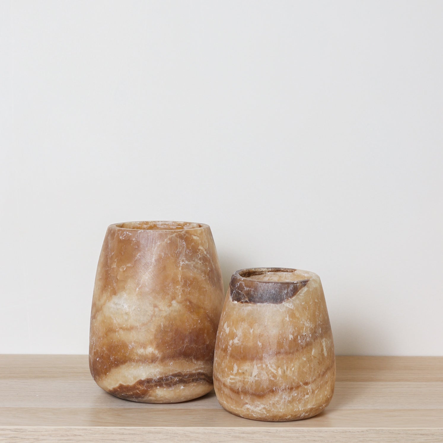 Kant en klare bruine Alabaster sets
