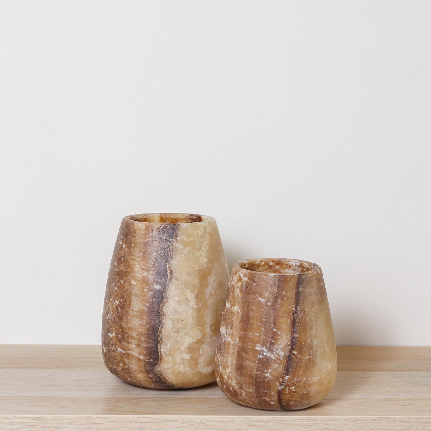Kant en klare bruine Alabaster sets