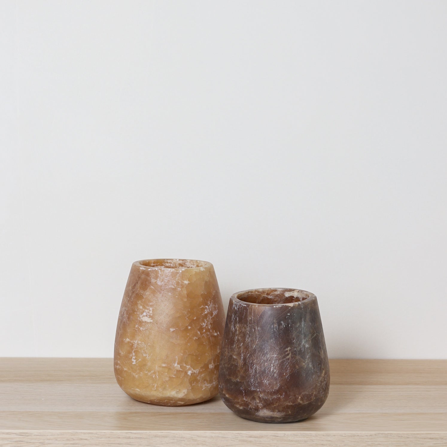 Kant en klare bruine Alabaster sets