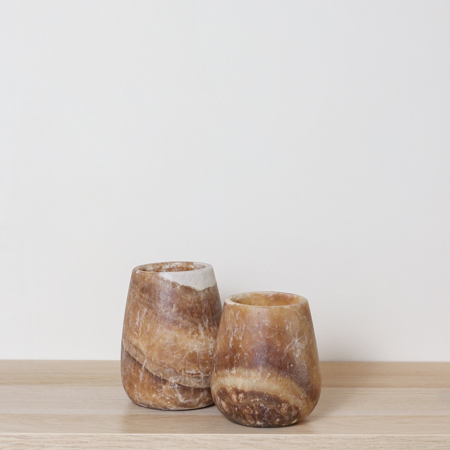 Kant en klare bruine Alabaster sets