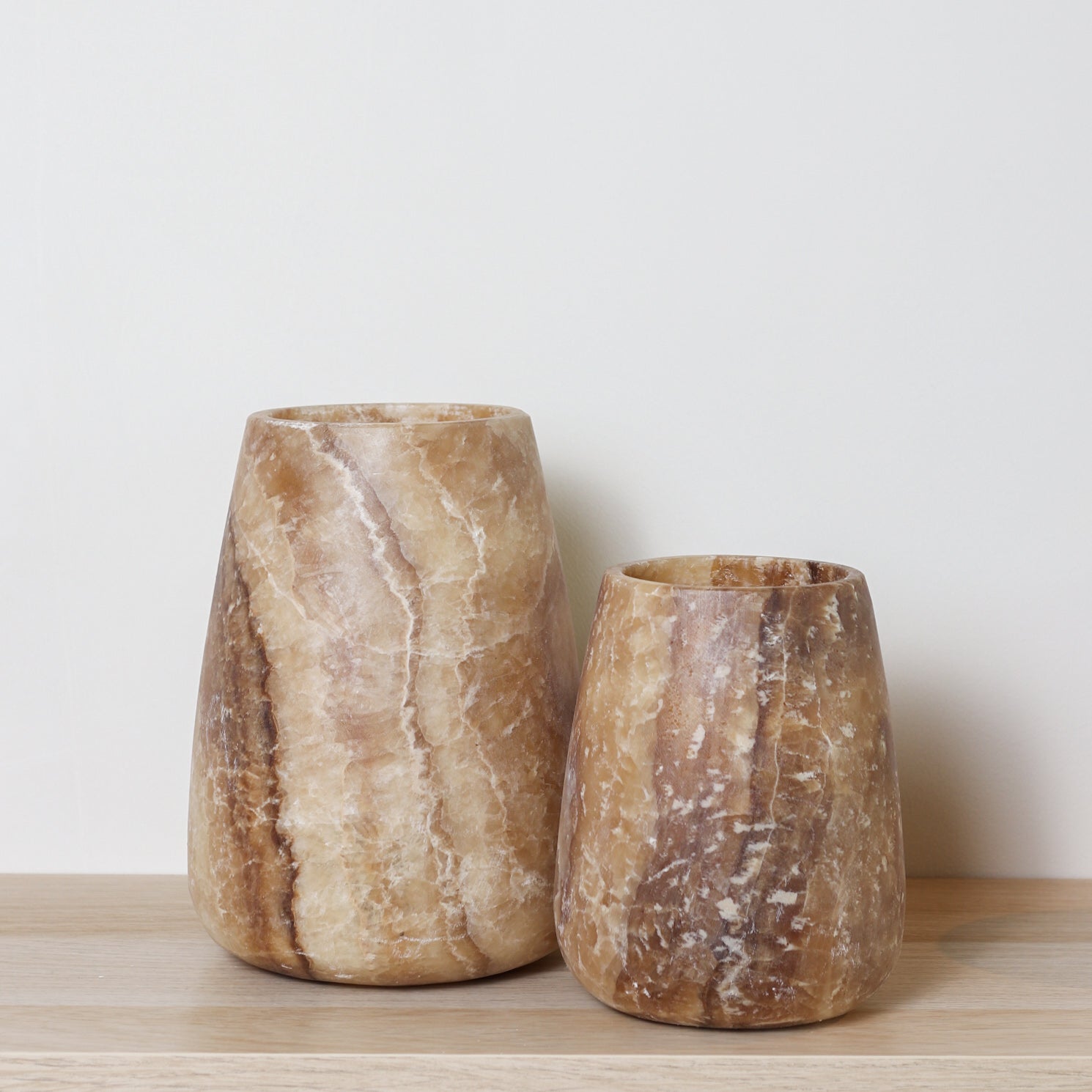 Kant en klare bruine Alabaster sets