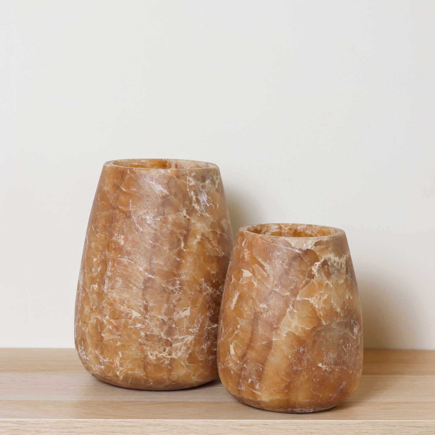 Kant en klare bruine Alabaster sets
